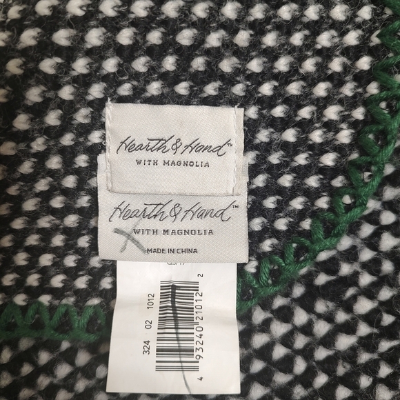 Hearth and Hand wool blend throw blanket - Picture 3 of 5